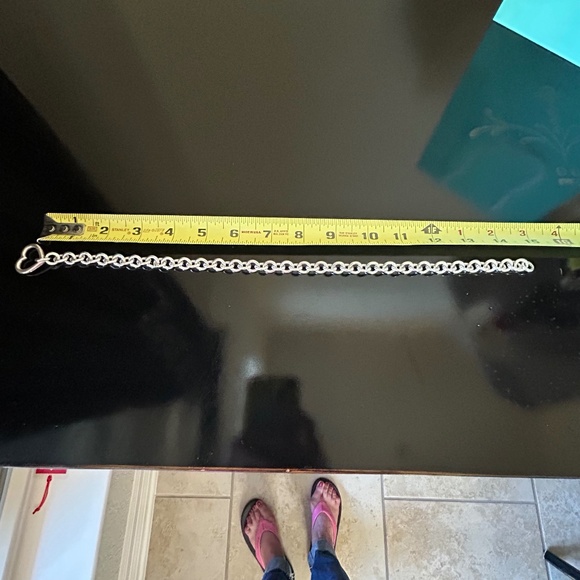 Tiffany & Co Heart Clasp Choker/Necklace. NWOT. Size 6 1/2 inches. RETIRED - Picture 6 of 7